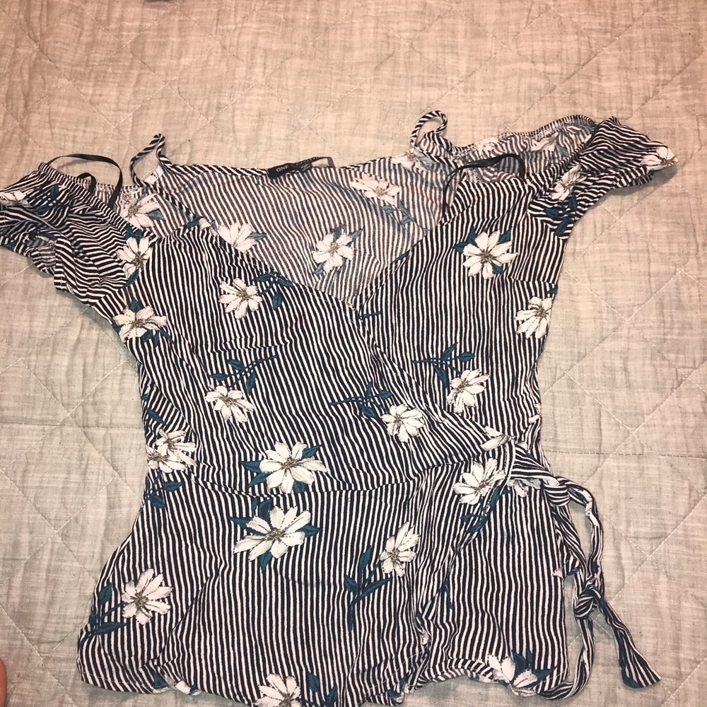 Floral top
